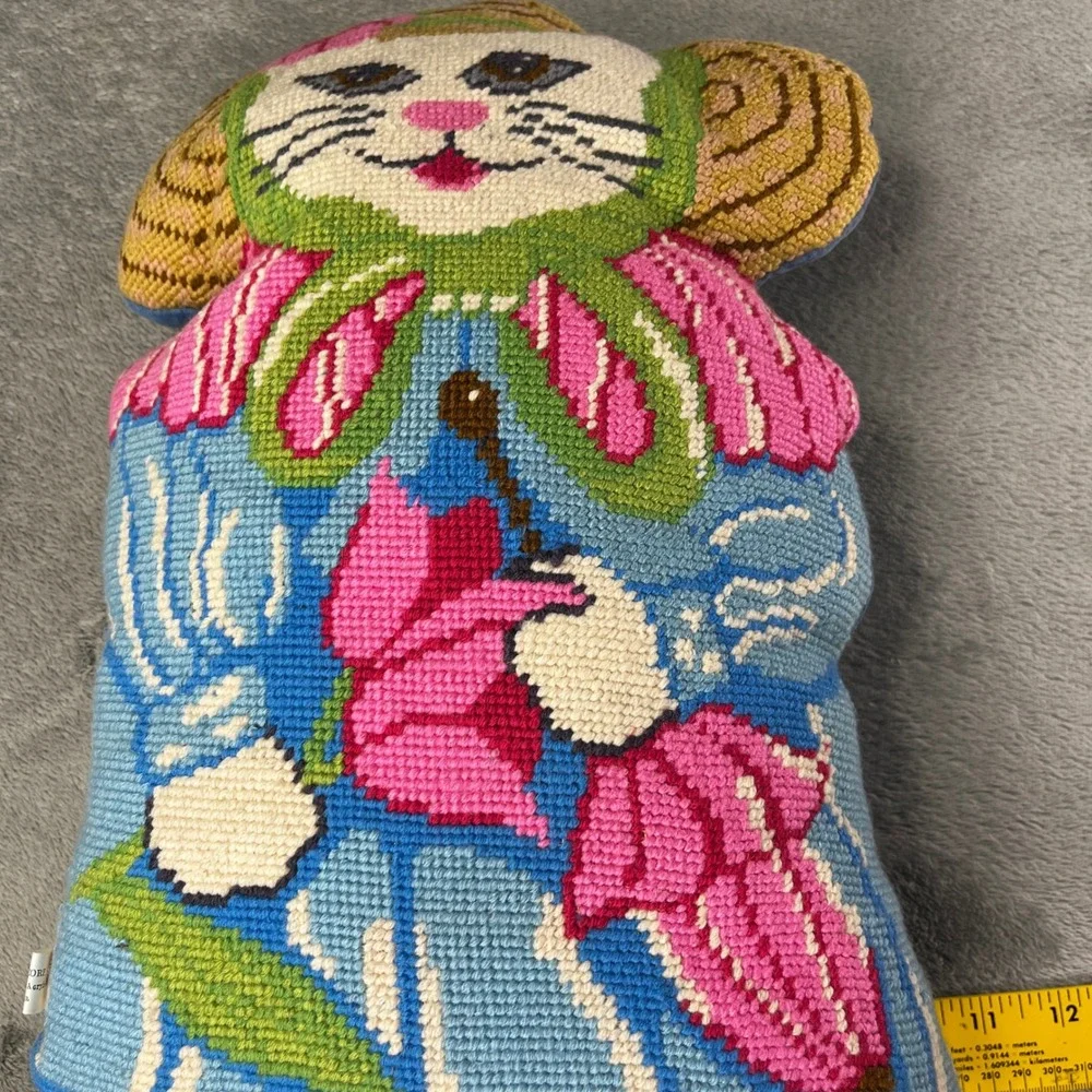 CENTRUM whimsical charm